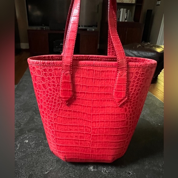 Max Mara Embossed Red Leather Bucket Bag - Picture 6 of 13